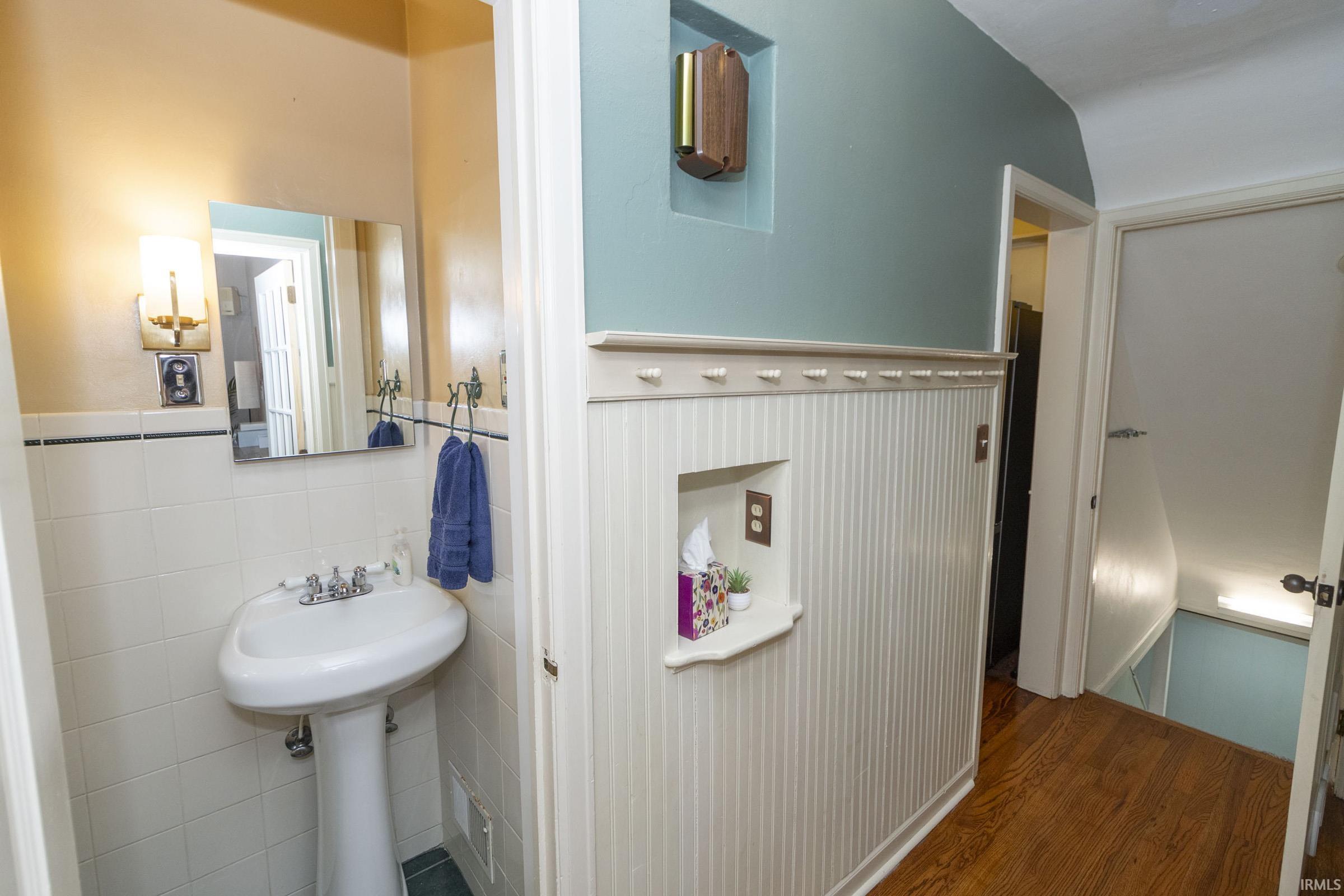 324 Bercliff Drive South Bend IN 46615