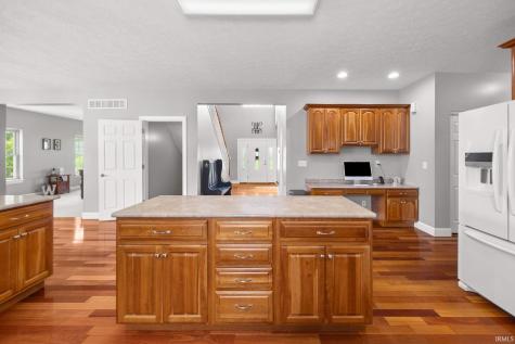 676 E 700 S Lafayette IN 47909