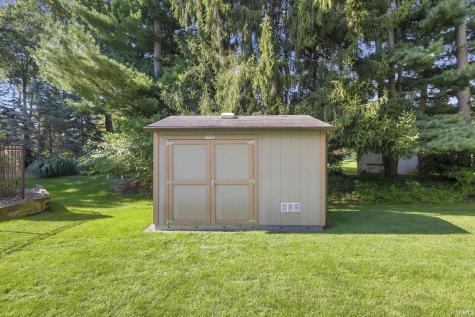 23590 Cedar Knoll Circle Elkhart IN 46516