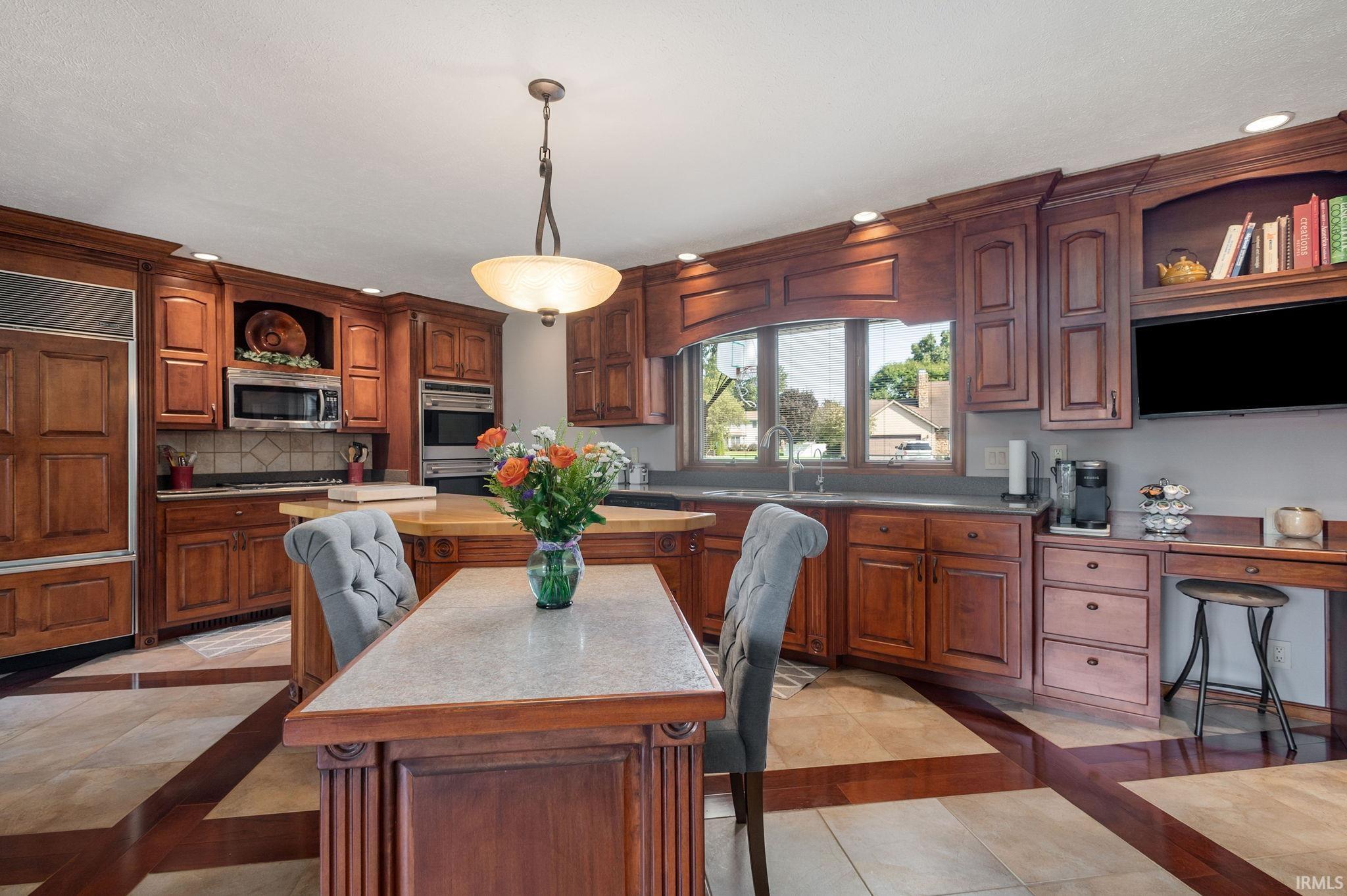 23590 Cedar Knoll Circle Elkhart IN 46516