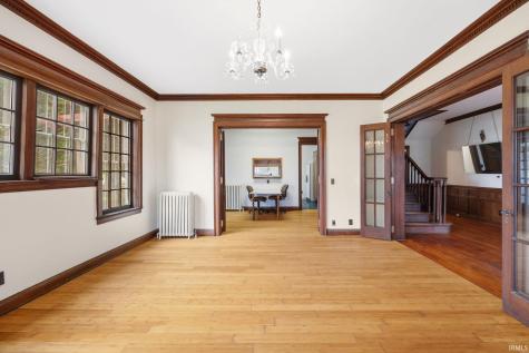 103 E Walnut Street Chalmers IN 47929