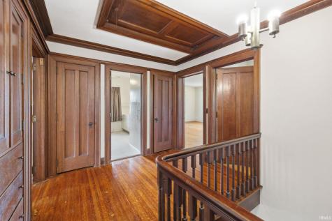 103 E Walnut Street Chalmers IN 47929