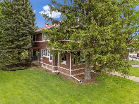 103 E Walnut Street Chalmers IN 47929