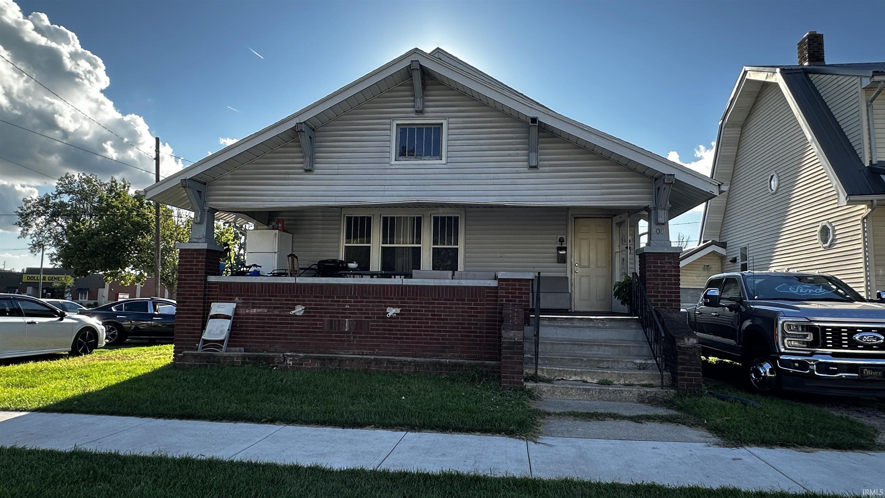 1011 Benham Court Elkhart IN 46516