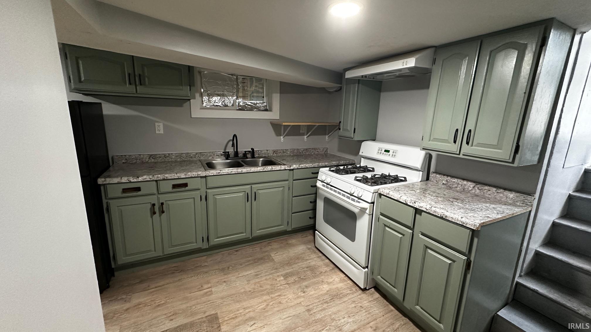 1011 Benham Court Elkhart IN 46516