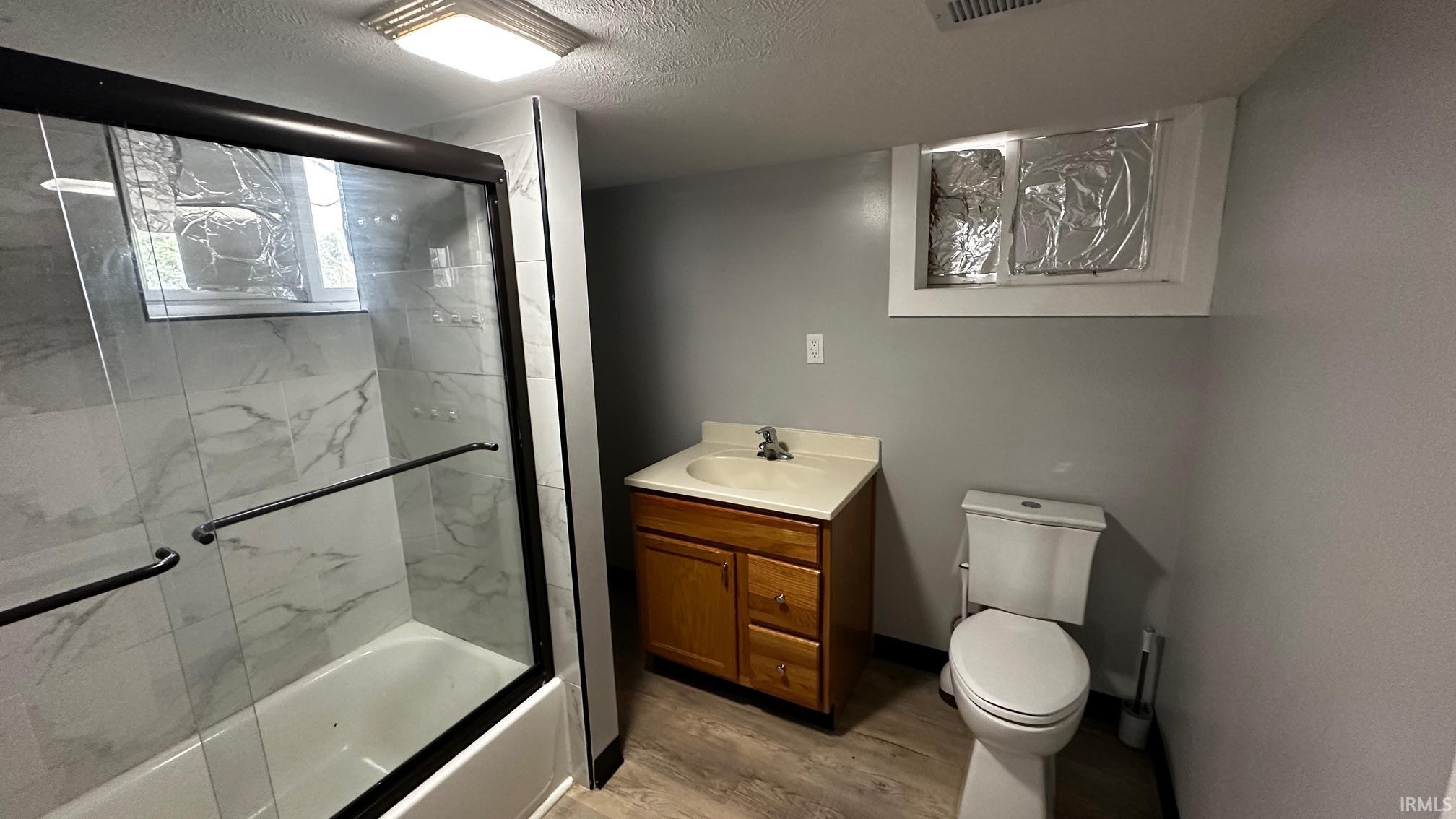 1011 Benham Court Elkhart IN 46516