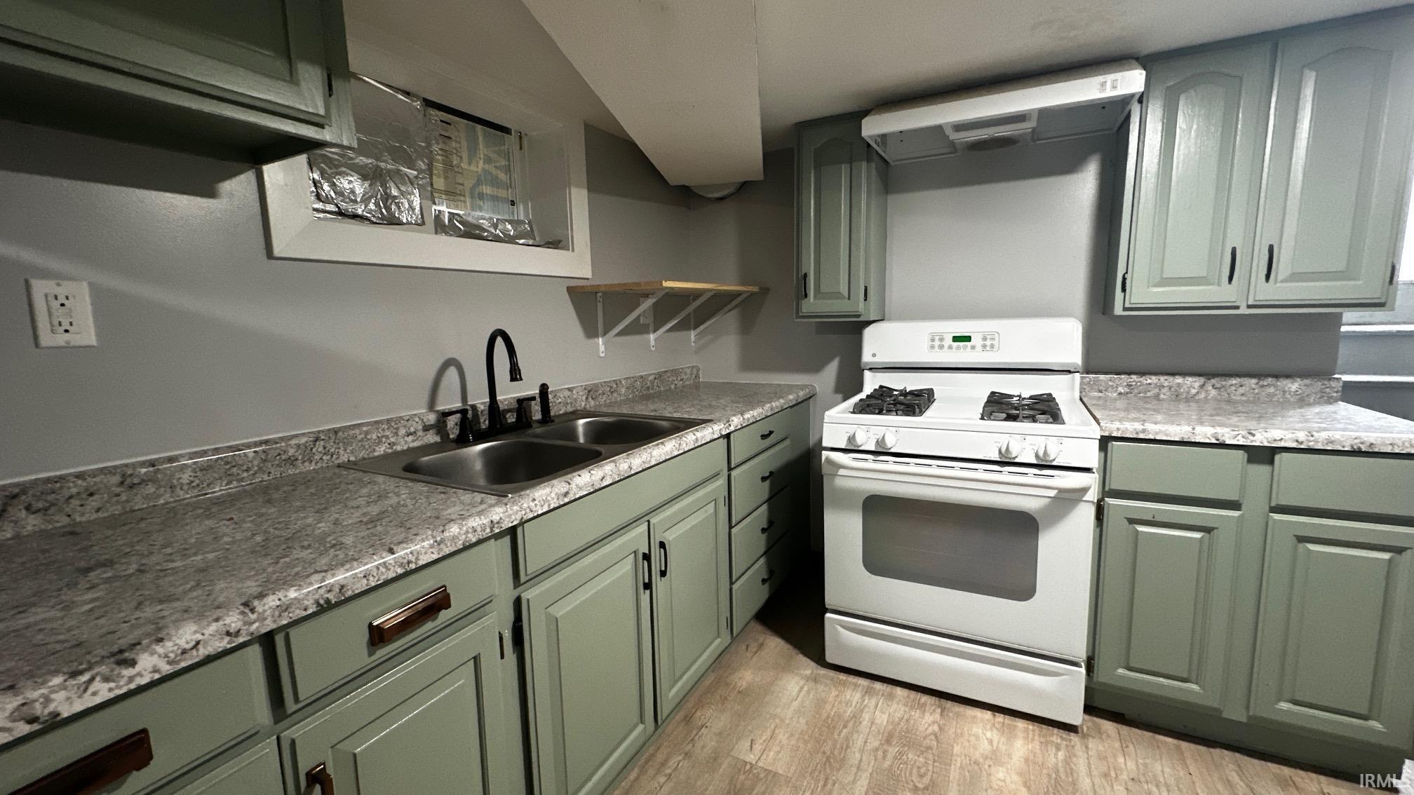 1011 Benham Court Elkhart IN 46516