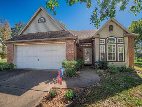 421 Pepperidge Lane Evansville IN 47711