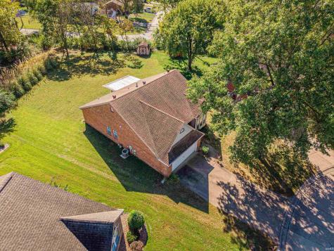 421 Pepperidge Lane Evansville IN 47711