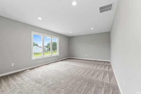 172 W Wind Trail Avilla IN 46710