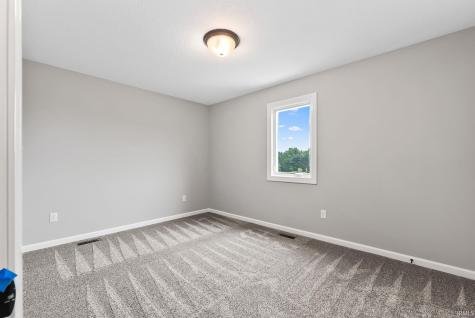 172 W Wind Trail Avilla IN 46710