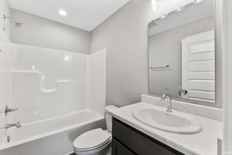 172 W Wind Trail Avilla IN 46710
