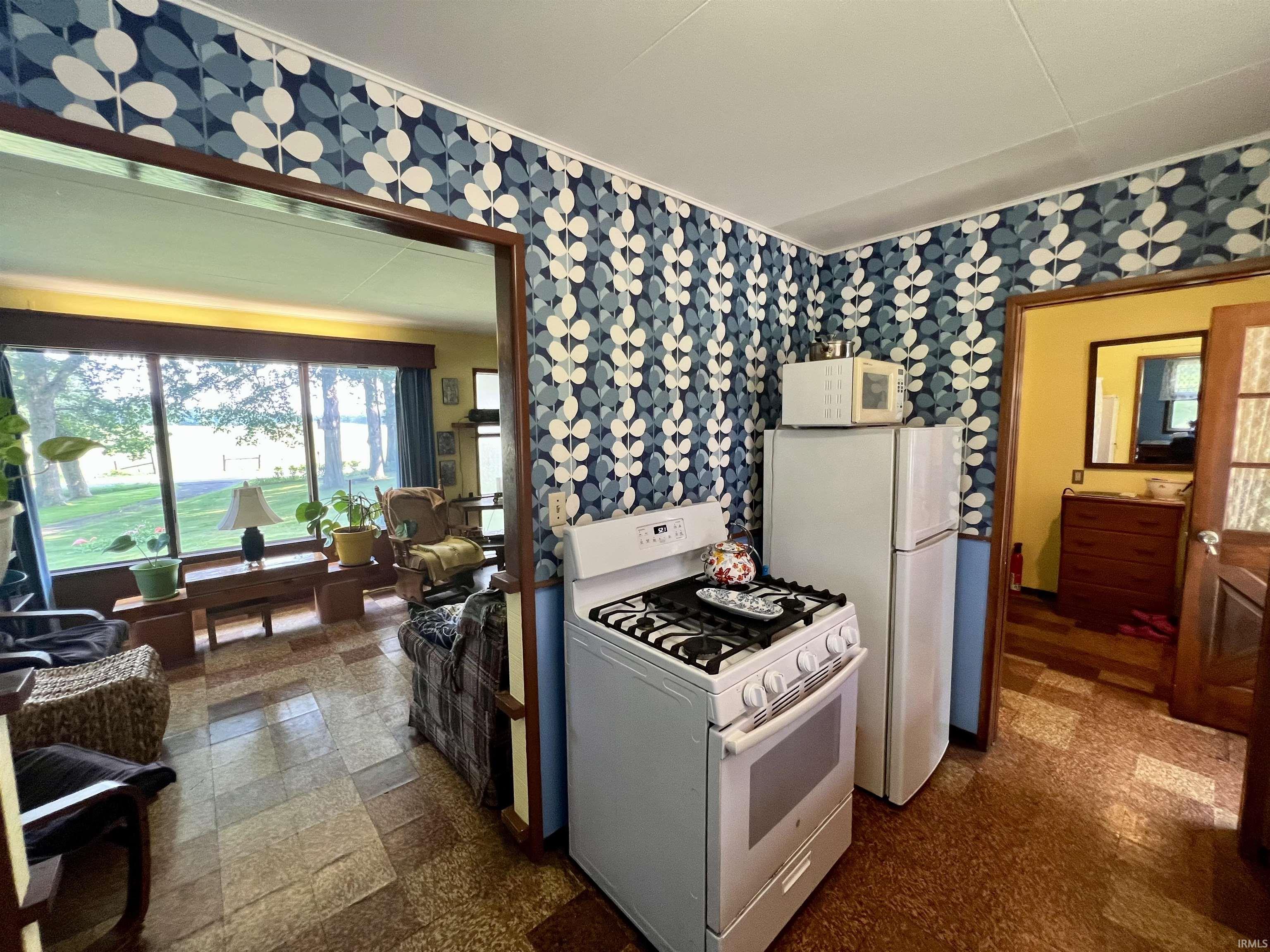 20644 10b Road Plymouth IN 46563