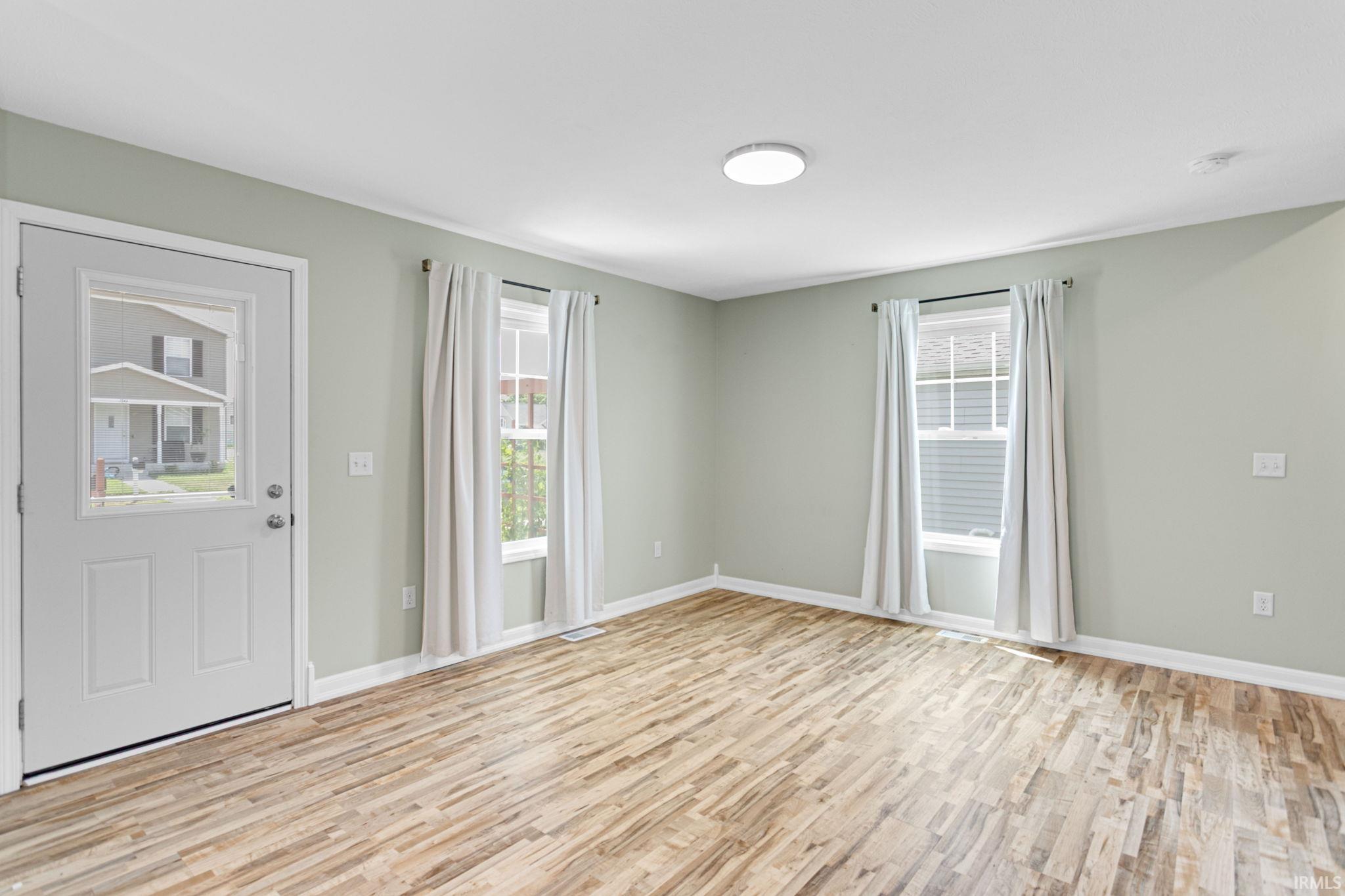 1544 E Edgar Avenue Mishawaka IN 46545