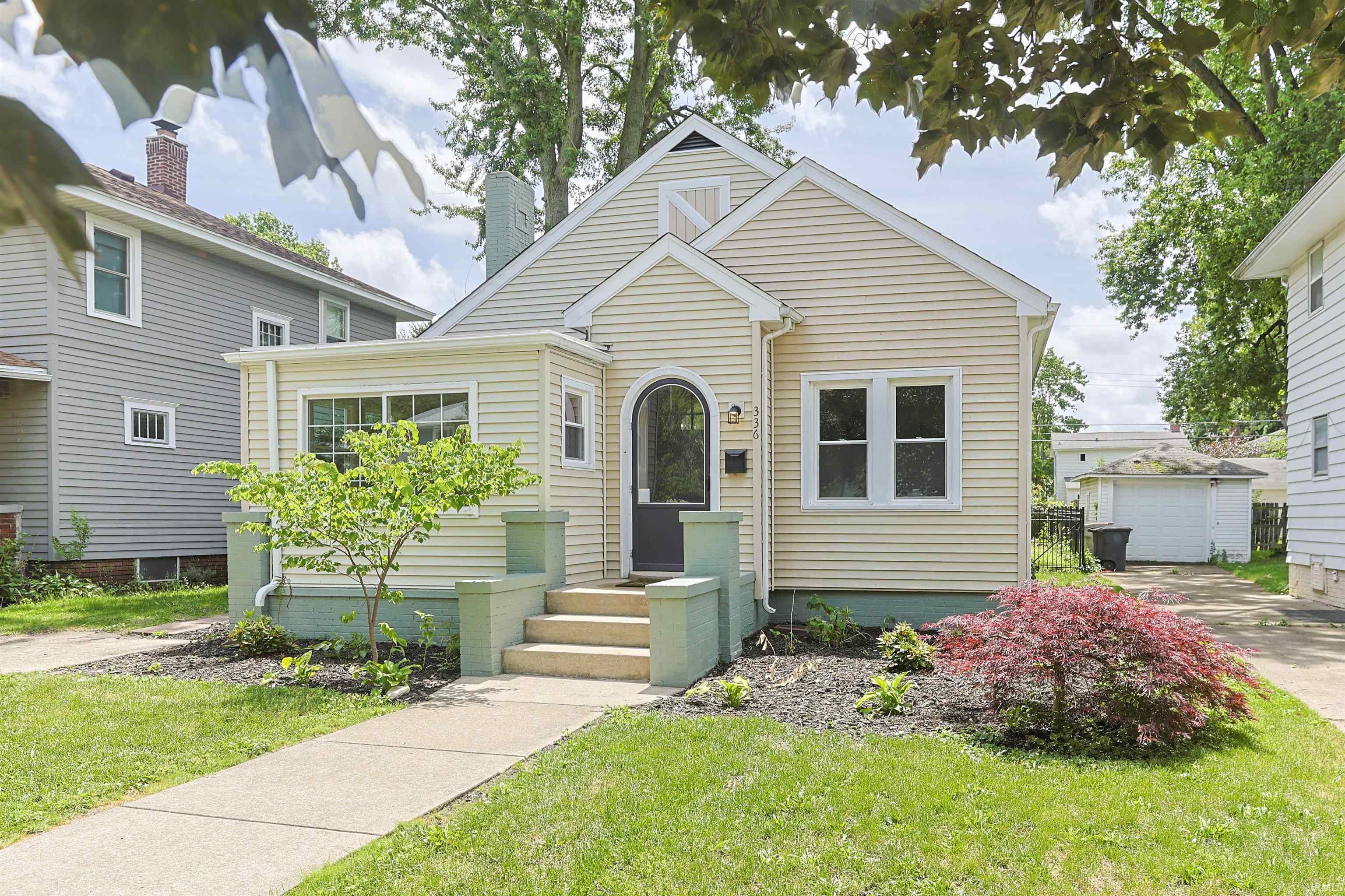 336 Parkovash Avenue South Bend IN 46617