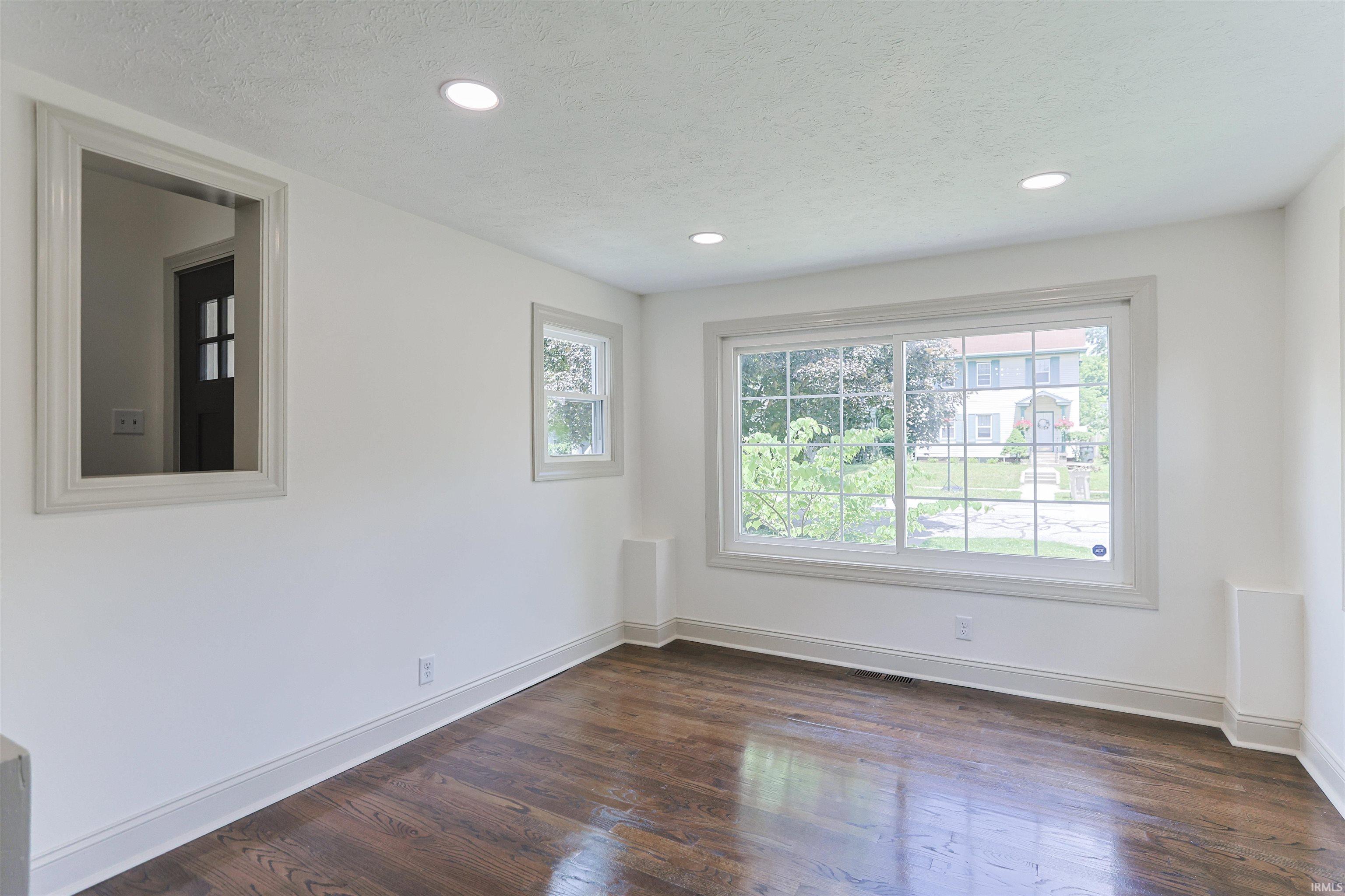 336 Parkovash Avenue South Bend IN 46617
