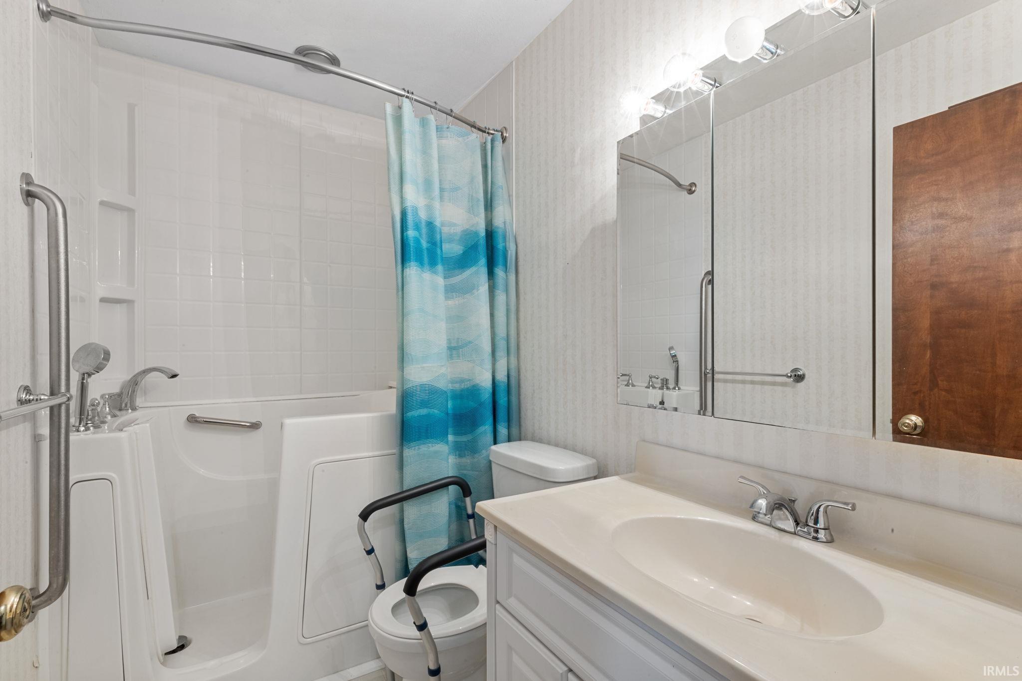 53731 Pine Tree Court Elkhart IN 46514