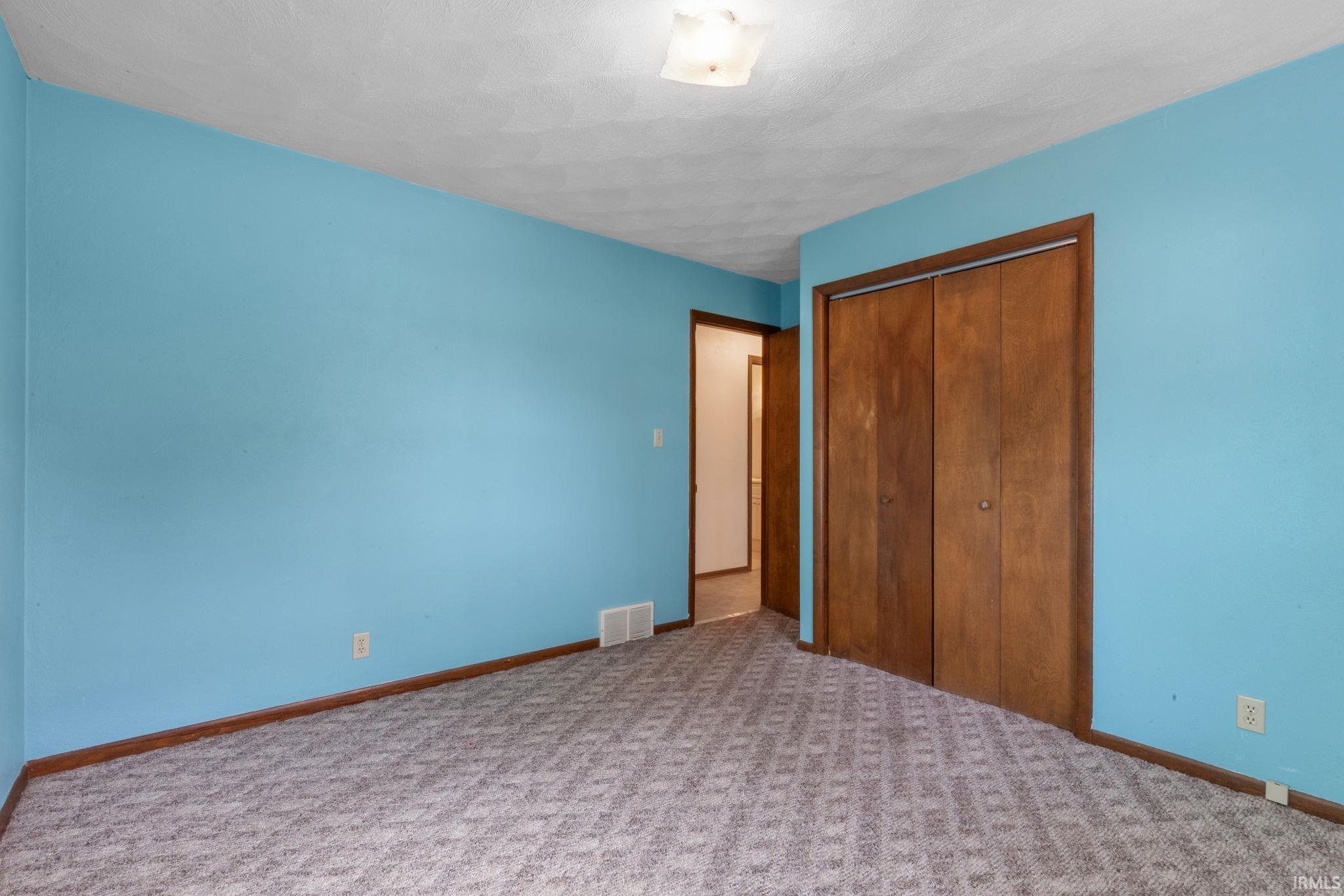 53731 Pine Tree Court Elkhart IN 46514
