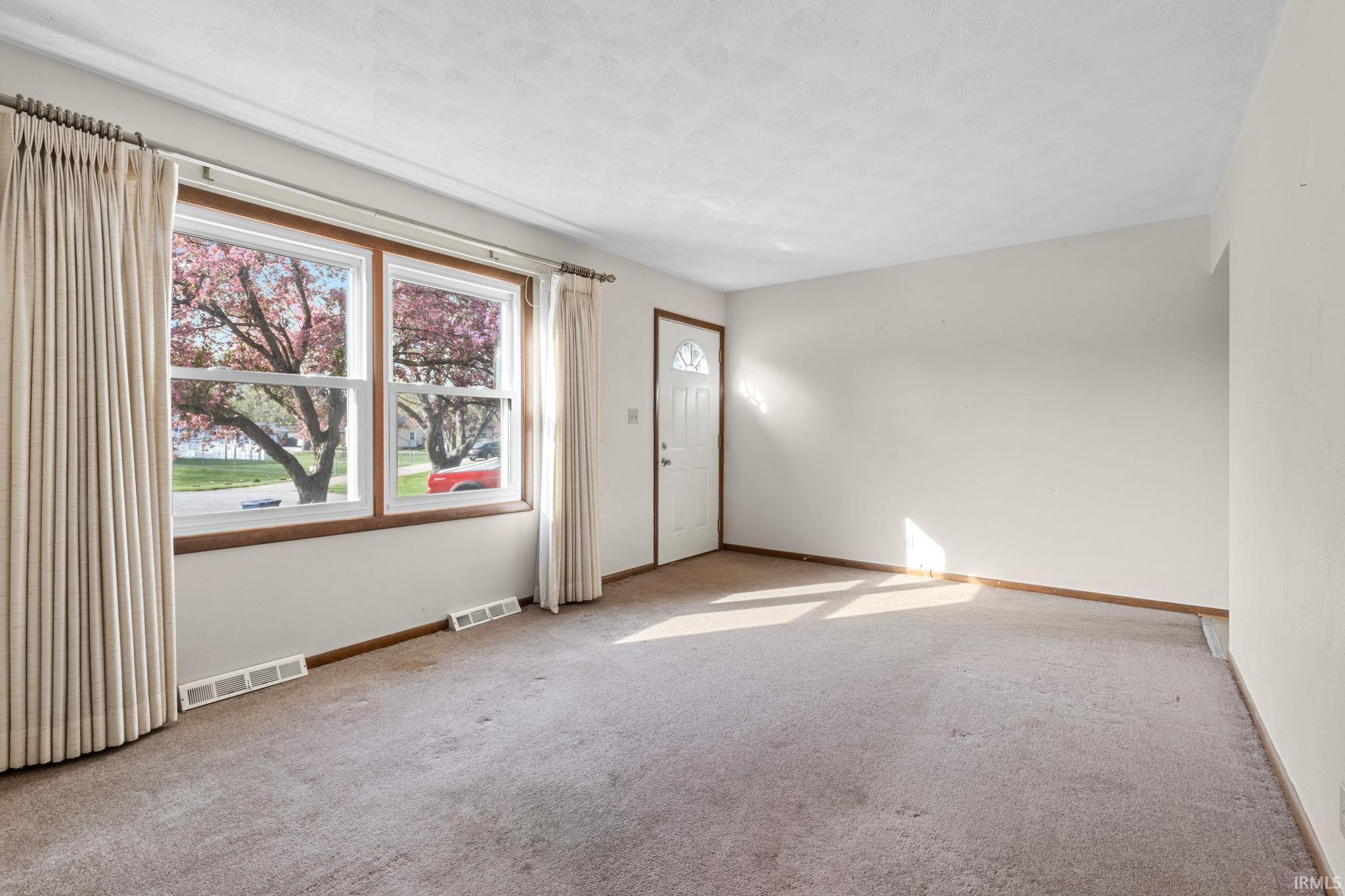 53731 Pine Tree Court Elkhart IN 46514