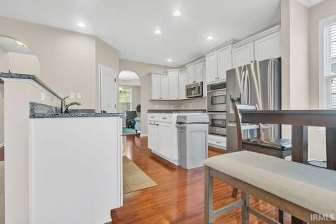 5372 W Cobblestone Street Bloomington IN 47403