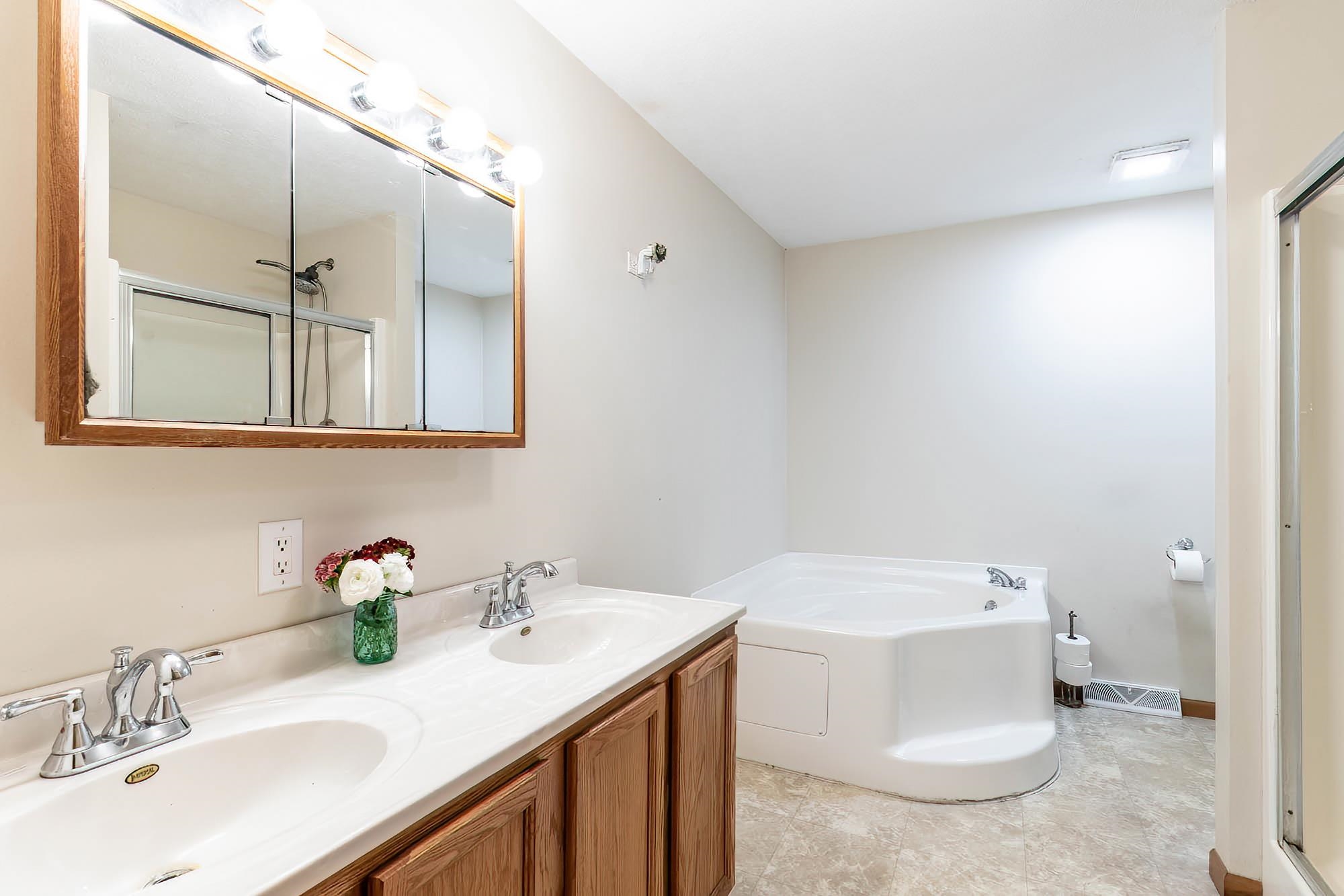 1215 Duncan Drive Warsaw IN 46580