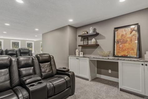 1102 Hathaway Road Fort Wayne IN 46845