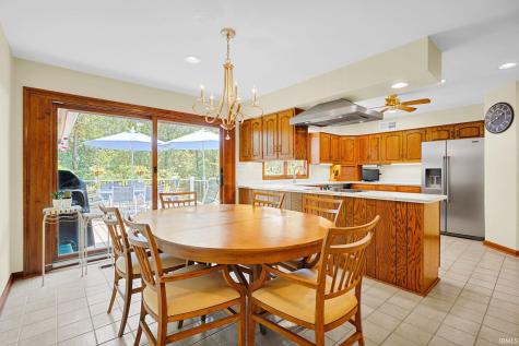 11051 Kahre Court Evansville IN 47710