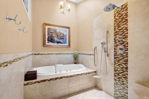 11051 Kahre Court Evansville IN 47710