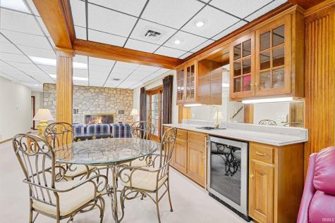 11051 Kahre Court Evansville IN 47710
