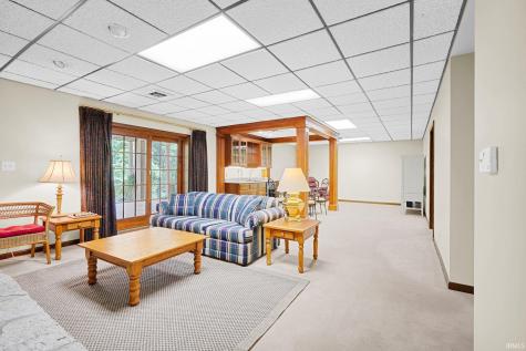 11051 Kahre Court Evansville IN 47710
