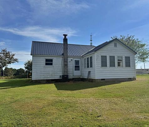 1779 Scenic Hill Road Loogootee IN 47553