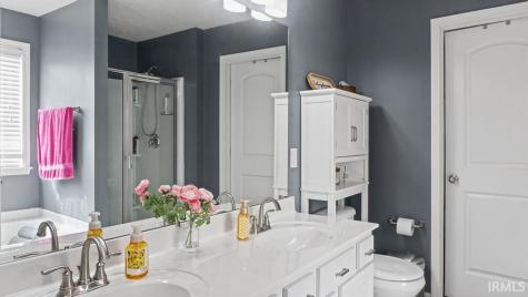 208 S Rockwood Cresent Court Bloomington IN 47403