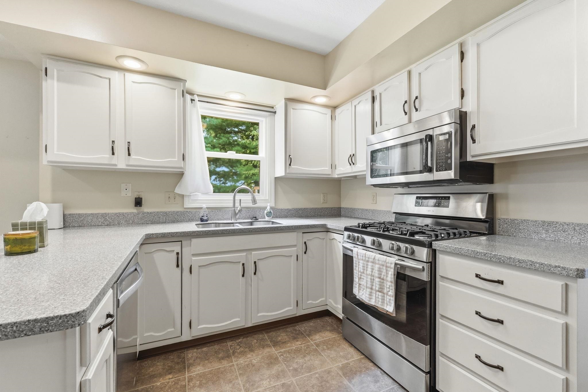 4201 Foxfire Drive South Bend IN 46628
