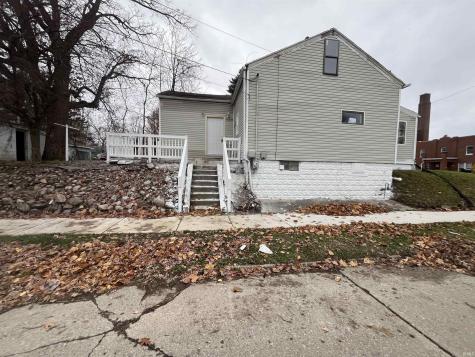 726 W Calvert Street South Bend IN 46613