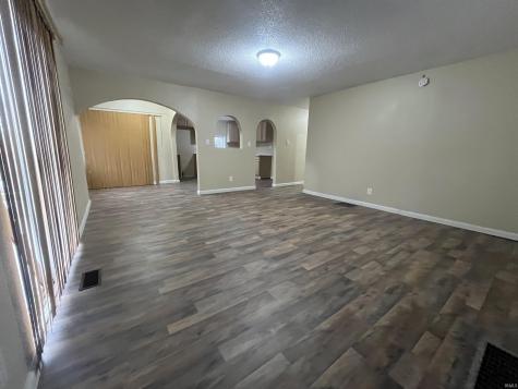 726 W Calvert Street South Bend IN 46613