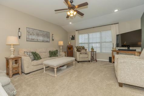 3800 Aberdeen Court Evansville IN 47725