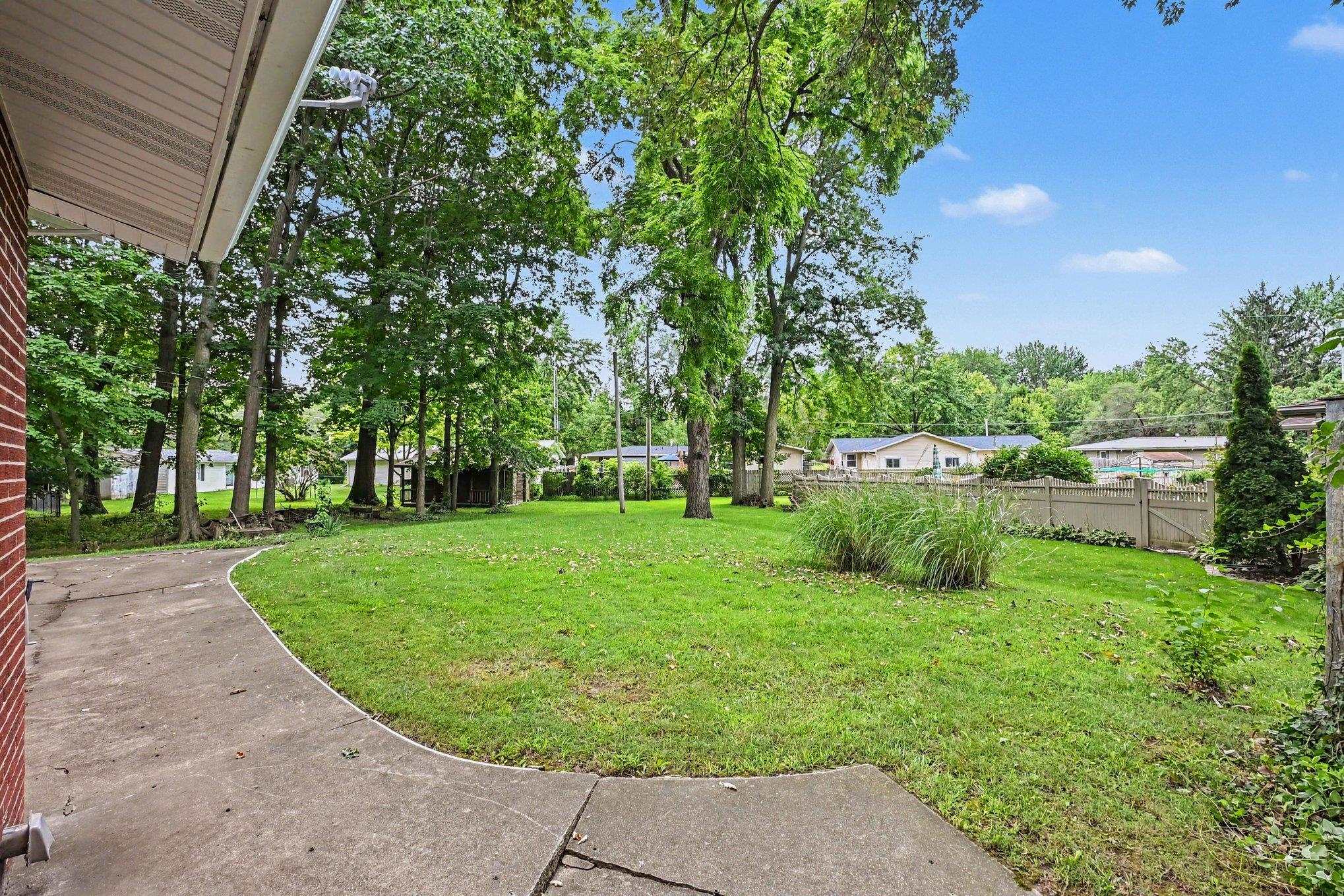 1 Meadow Lane Nappanee IN 46550