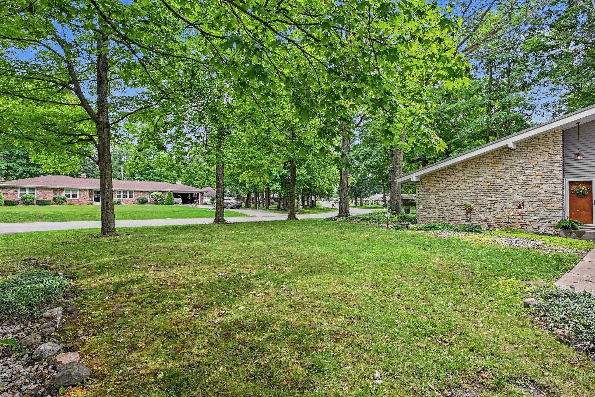 1 Meadow Lane Nappanee IN 46550