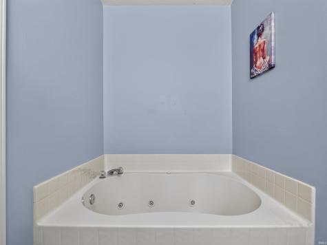 9501 Golden Oak Drive Fort Wayne IN 46835