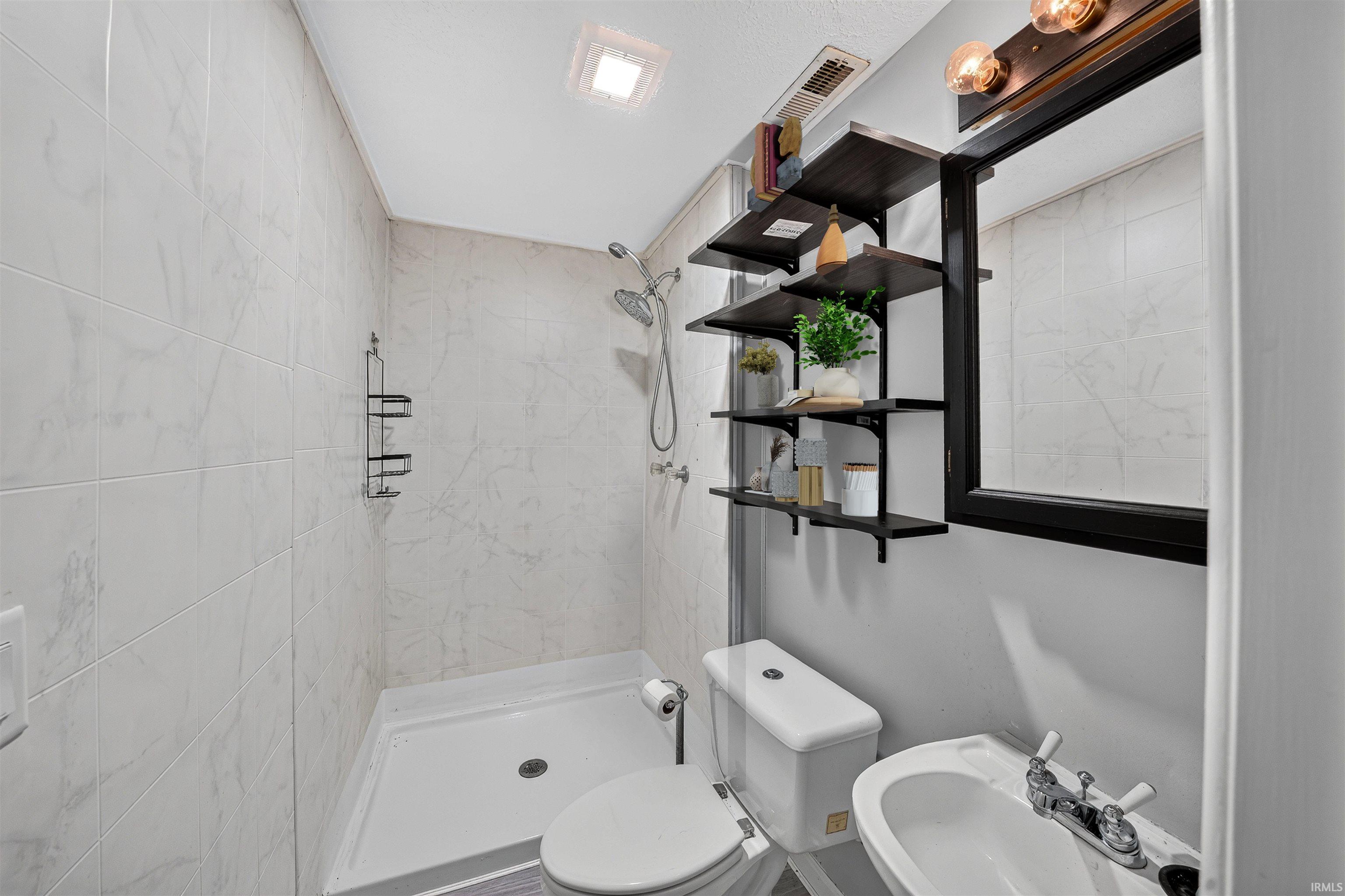 27407 Cobblestone Way Elkhart IN 46514