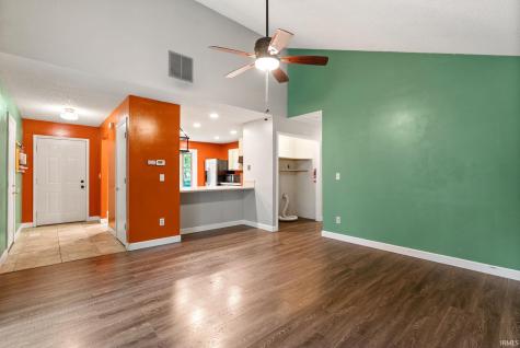 5932 Horseshoe Bend Fort Wayne IN 46825