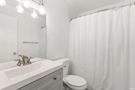5932 Horseshoe Bend Fort Wayne IN 46825