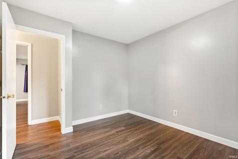 5932 Horseshoe Bend Fort Wayne IN 46825