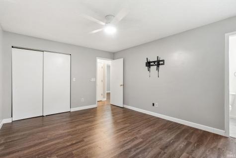 5932 Horseshoe Bend Fort Wayne IN 46825