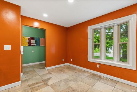 5932 Horseshoe Bend Fort Wayne IN 46825