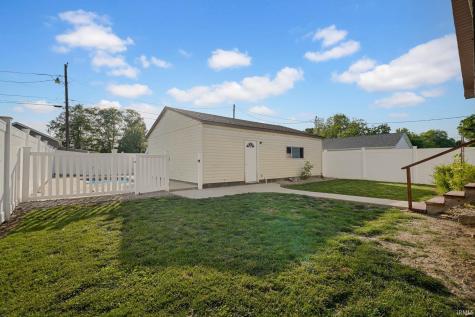 611 N 8th Street Mitchell IN 47446