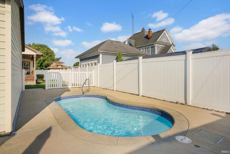 611 N 8th Street Mitchell IN 47446