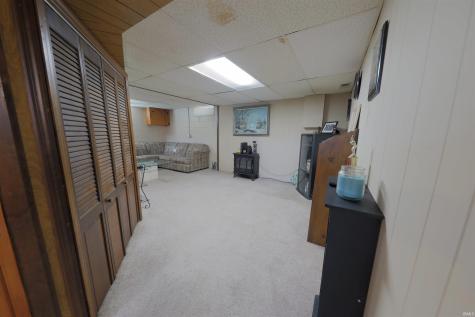 2121 E Virginia Street Evansville IN 47711
