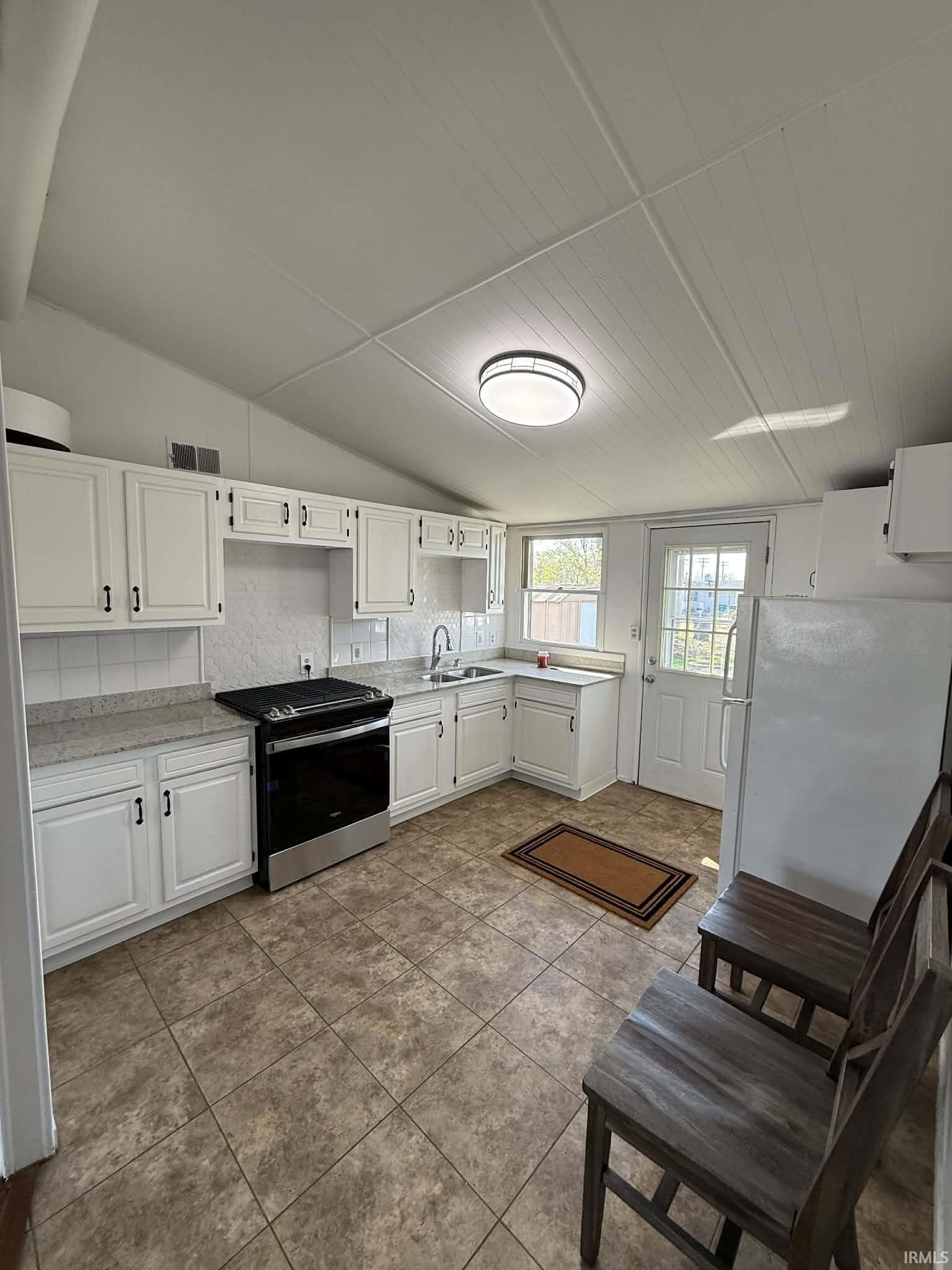 807 W Lowell Avenue Mishawaka IN 46545