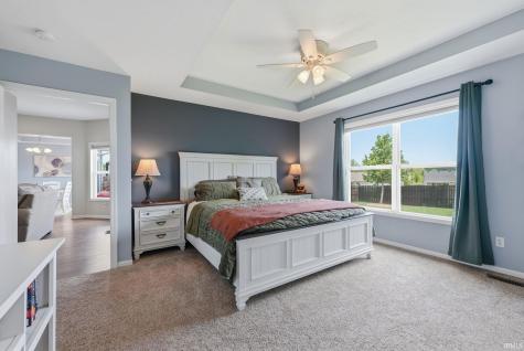 1818 Midsummer Night Cove Fort Wayne IN 46818